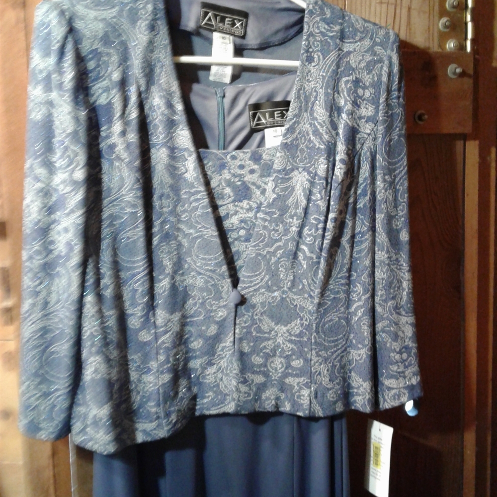 Alex Evenings long 2 piece formal